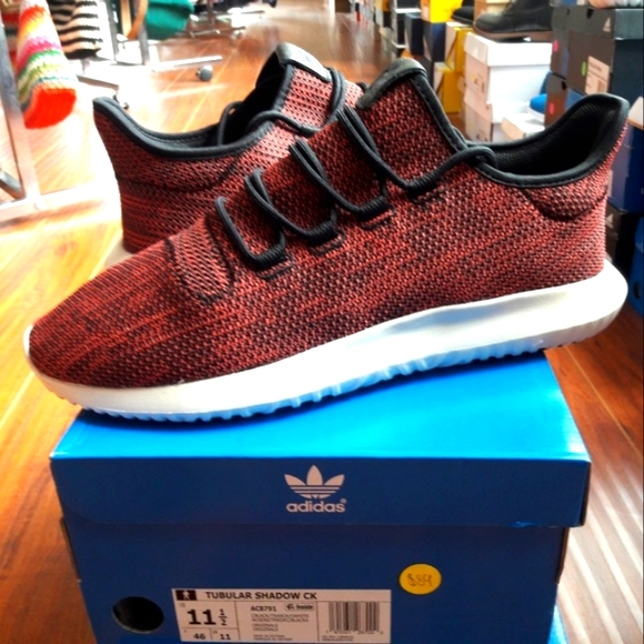 Adidas - Picture 5 of 6